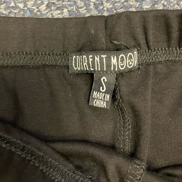 Dollskill current mood Game Over leggings - Picture 3 of 6